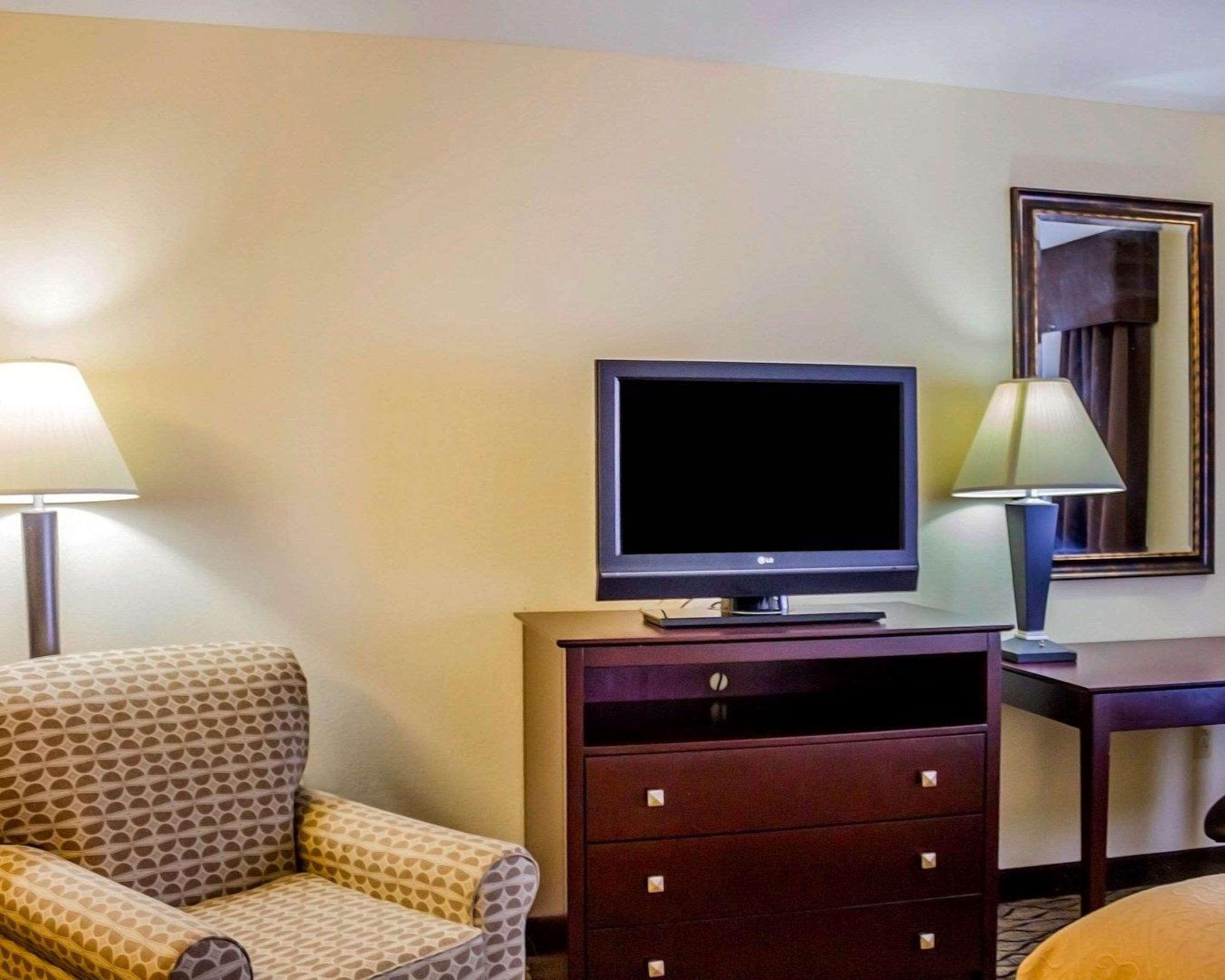 Quality Inn Waterbury Dış mekan fotoğraf