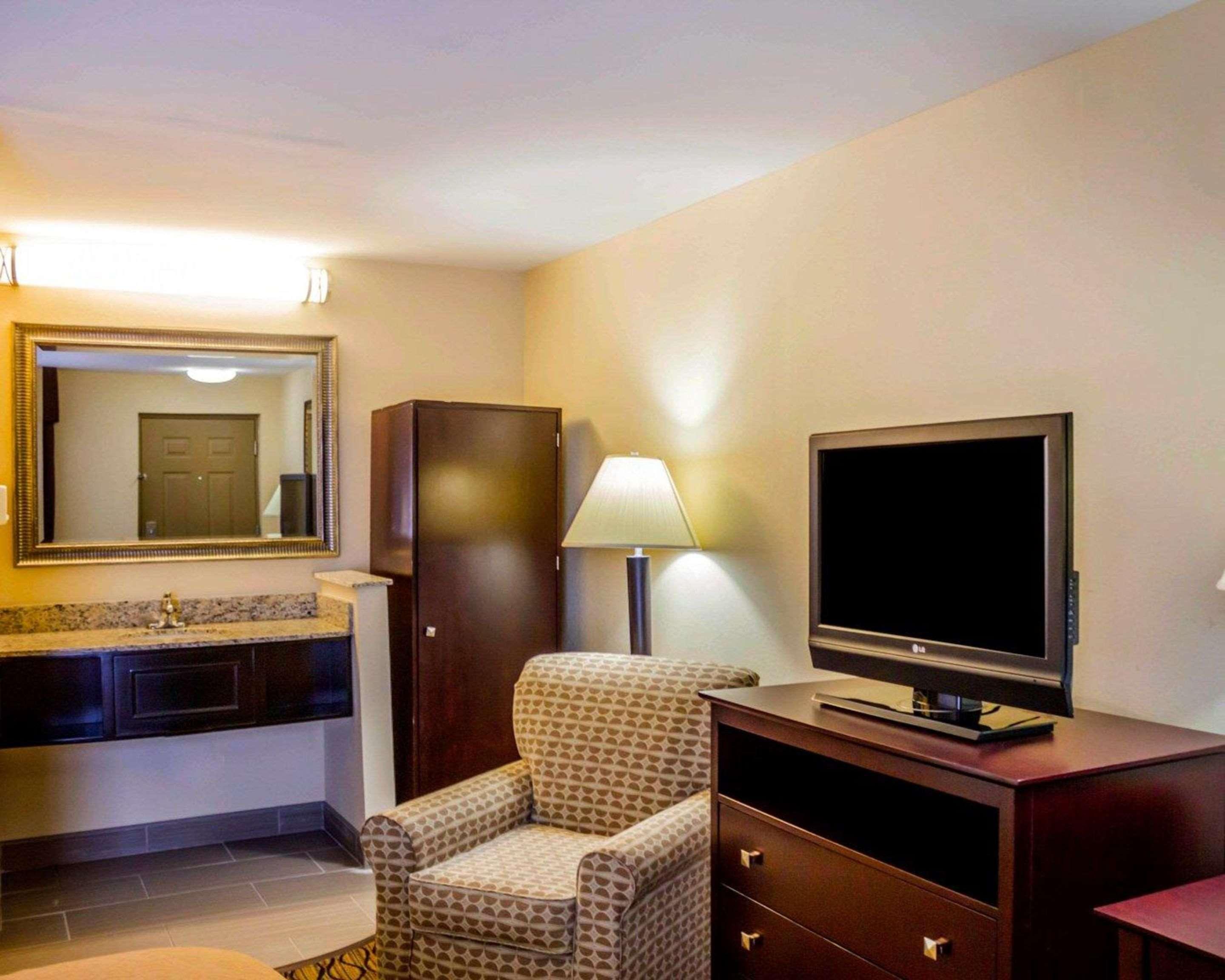 Quality Inn Waterbury Dış mekan fotoğraf